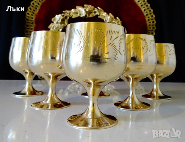 Бронзови чаши релефно гравирани,80 мл.,позлата.  , снимка 2 - Антикварни и старинни предмети - 52566982
