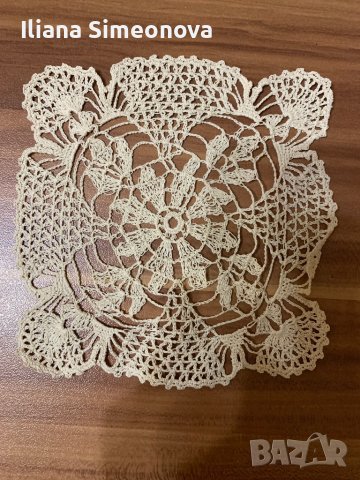 Ръчно плетени карета, снимка 2 - Декорация за дома - 42793177