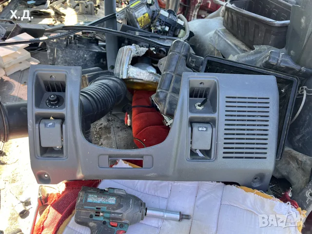 пласмаса под волана мицубиши паджеро 
