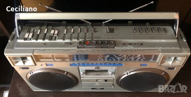 Радиокасетофон JVC M70L -истински Boombox Ghettoblaster !, снимка 6 - Радиокасетофони, транзистори - 53324096