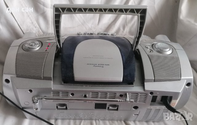 Roadstar радиокасетофон cd player six way Swiss, снимка 3 - Радиокасетофони, транзистори - 42732098