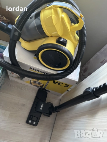 Прахосмукачка Karcher VC 3, снимка 3 - Прахосмукачки - 55729244