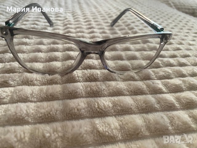 Диоптрични очила Beneton, снимка 2 - Слънчеви и диоптрични очила - 42606915