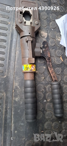 хидравлична преса за кабелни обувки Cembre ht51, снимка 4 - Клещи - 52677313