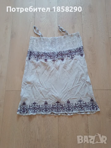 Дамска рокля с бродерия