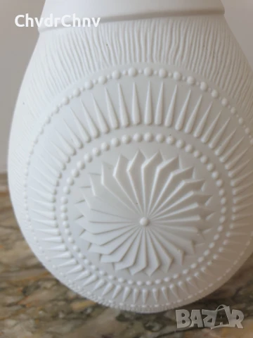 3бр ALKA Kaiser вази/АЛКА Кайзер Бавария стара немска порцеланова ваза/бяла-модернизъм-бисквит, снимка 6 - Вази - 50575888