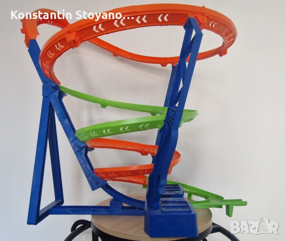 Детска писта Mattel Hot Wheels Spiral Speed Crash – без кола, снимка 3 - Коли, камиони, мотори, писти - 53040444