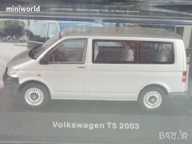 Volkswagen VW T5 2003 - мащаб 1:43 на DeAgostini моделът е нов в PVC дисплей-кейс