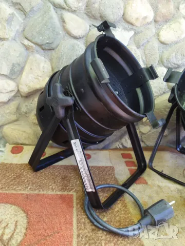 Сценично осветление DTS Par 64 , снимка 4 - Прожектори - 47436406