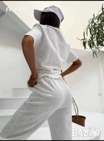 Louis Vuitton дамски комплект Два цвята , снимка 3 - Комплекти - 50348779