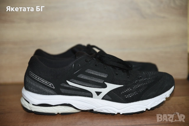 Mizuno оригинални мъжки маратонки, размер 44.5, цена 45 евро