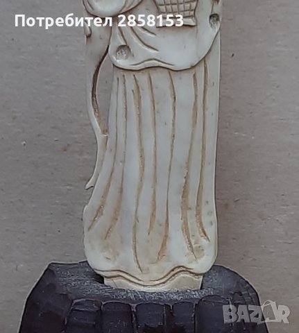 Фино резбована фигура от кост, снимка 6 - Антикварни и старинни предмети - 42641683