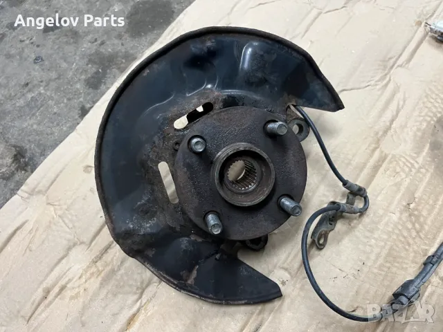 Предни шенкели за Toyota Corolla Verso 2.0 D-4D 2003 г., снимка 7 - Части - 48285176