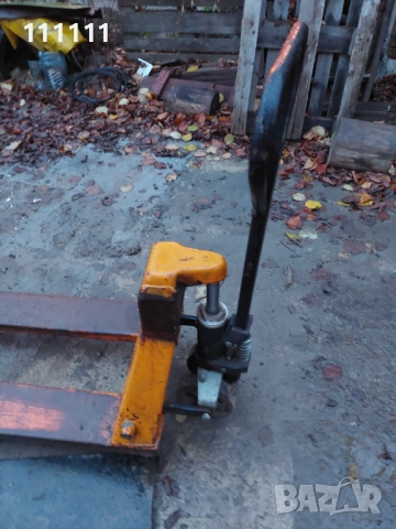 Палетна  количка работеща , снимка 2 - Индустриална техника - 37676133