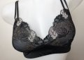 70 В черен сутиен с меки чашки с прозрачност и бродерии, снимка 5