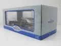 Cadillac Eldorado Convertible 1976 - мащаб 1:18 на Model Car Group моделът е нов в кутия, снимка 9