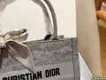 Christian Dior Дамска чанта, кожа, снимка 1