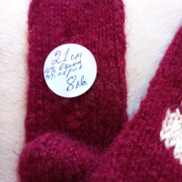 Ръчно плетени коледни детски чорапи, ходило 21 см., снимка 2 - Детски комплекти - 44697206