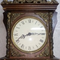 Часовник с дървен корпус и месингови орнаменти, снимка 4 - Антикварни и старинни предмети - 29869050