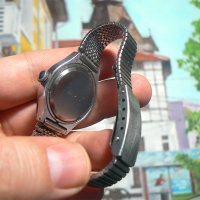 Продавам съветски часовник Заря ( Zaria ) Запазен.Дамски., снимка 2 - Антикварни и старинни предмети - 39754350