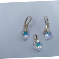 Комплект колие и обеци Cosmiс кристали Swarovski, снимка 5 - Бижутерийни комплекти - 31241097