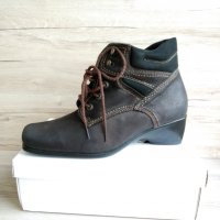 Нови велурени обувки с вата № 41, снимка 1 - Дамски боти - 31555827