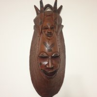 Дървена маска ръчна изработка, снимка 1 - Други ценни предмети - 39962420