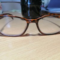 Модерни нови очила, снимка 4 - Слънчеви и диоптрични очила - 30761463