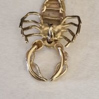 Златна висулка Скорпион, снимка 3 - Колиета, медальони, синджири - 42826995
