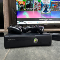 XBOX 360(Хакнат) +15 игри, снимка 1 - Xbox конзоли - 44618607