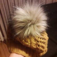  Много топла и мека зимна шапка с вълна, снимка 3 - Шапки - 31080725