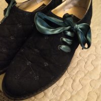 РАЗПРОДАЖБА Страхотни италиански обувки естествен велур , снимка 1 - Дамски ежедневни обувки - 31653210