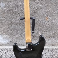 Китара тип Fender Stratocaster , снимка 2 - Китари - 44393311