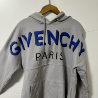 Суичер Givenchy, снимка 1 - Суичъри - 43379998