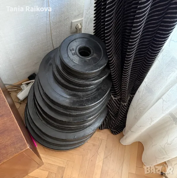 Продавам лежанка с лост и тежести, снимка 1