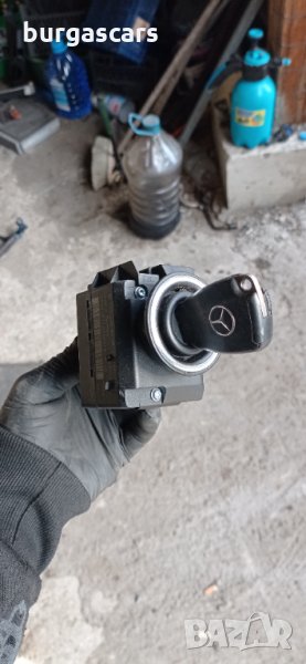 Ключалка гълтач Mercedes W203 - 209 545 05 08 - 100лв, снимка 1