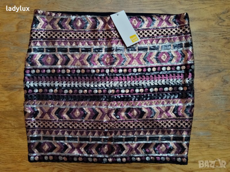 Pimkie, Нова Пола с пайети, Размер М. Код 2182, снимка 1