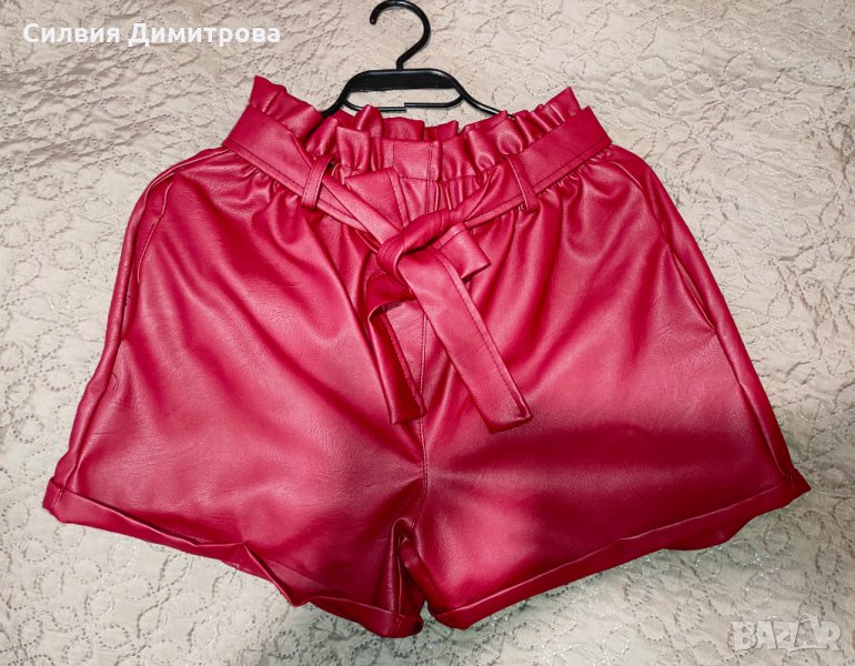 Къси червени кожени панталонки, снимка 1