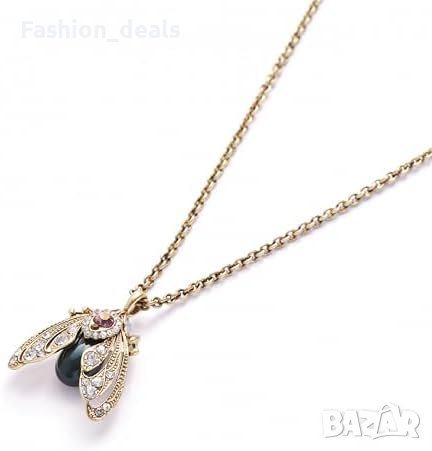 Ново Луксозно Златно Колие Bill Skinner с Мотив Молец Изискан Подарък за жена, снимка 1