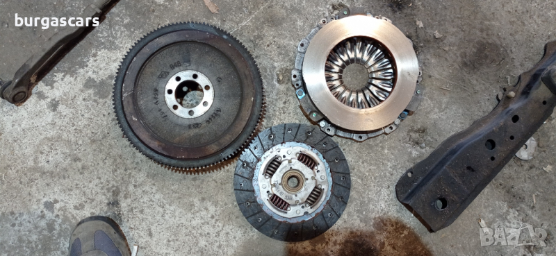 Маховик и съединител комплект за NISSAN MICRA III (K12) 1.5DCI - 160лв., снимка 1