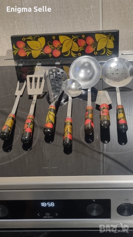 Винтидж руски съветски кухненски стенен комплект, ръчно рисуван, хохлома, СССР, 70-те години, рядък, снимка 1