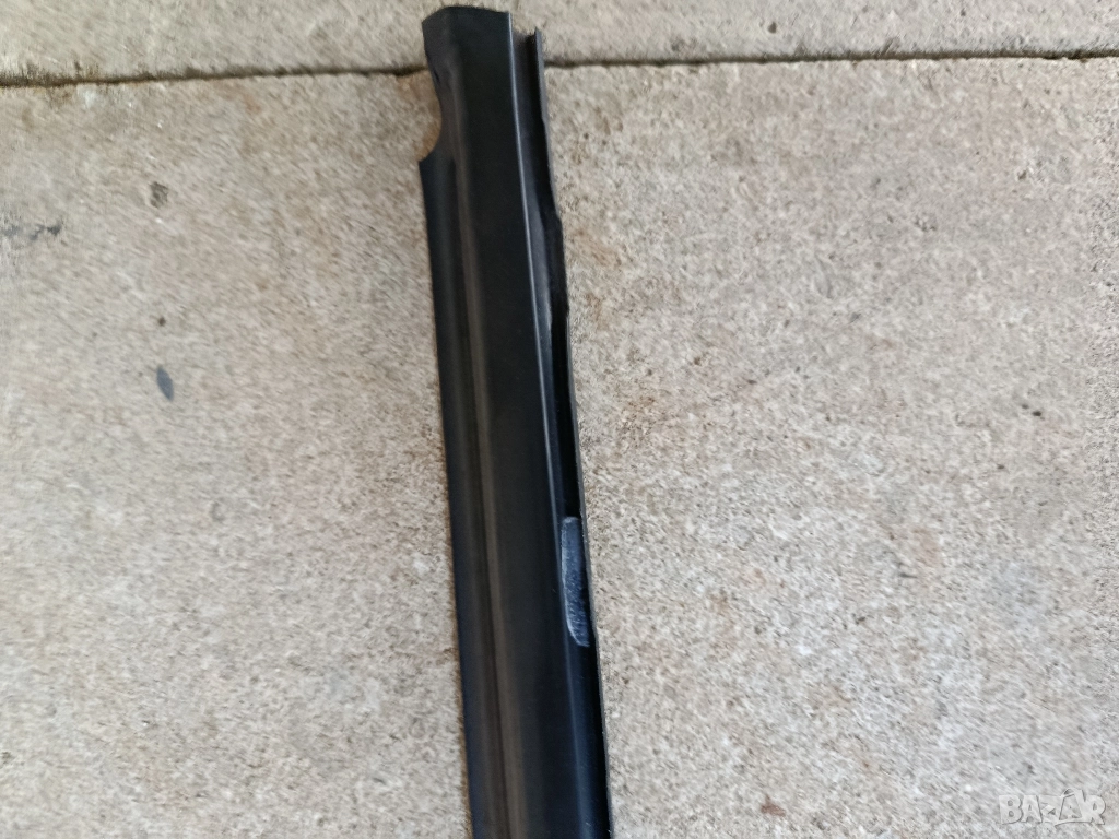 Водобраннa лайсна задна лява Пежо 406, снимка 1