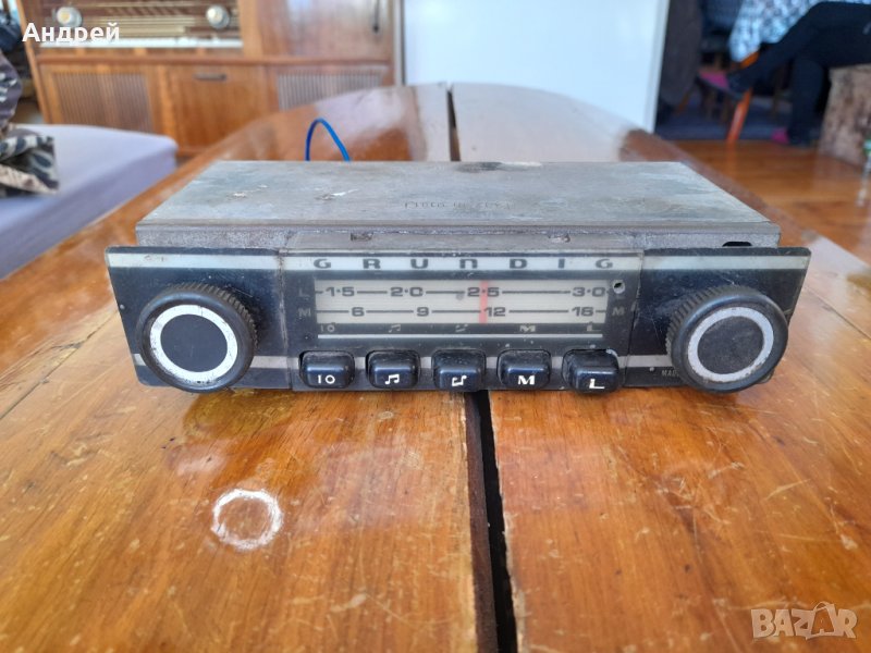 Старо автомобилно радио,радиоприемник Grundig , снимка 1