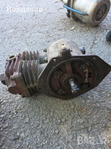 Въздушен компресор за фадрома  L200, снимка 2 - Индустриална техника - 51430242