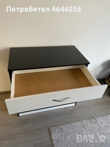 Скрин с четири чекмеджета, снимка 3 - Скринове - 52350617