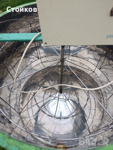 центрофуга за мед, снимка 2 - За пчели - 53916042