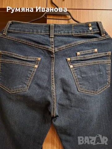 Дънки марка В, снимка 4 - Дънки - 50223622