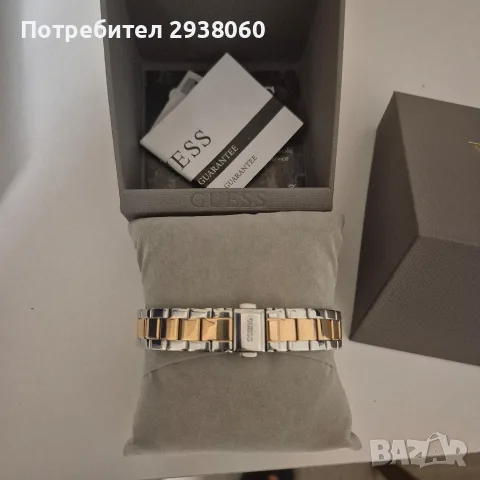 Дамски часовник Guess, снимка 2 - Луксозни - 56341088