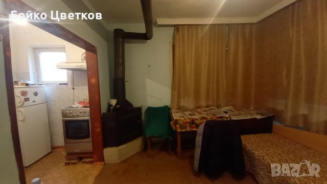 Етаж от двуетажна къща в тих и спокоен квартал - Тракийски, снимка 8 - Етаж от къща - 42315364