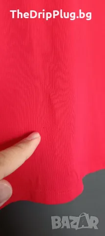 Levis дамска тениска размер М в червен цвят , снимка 5 - Тениски - 55768645